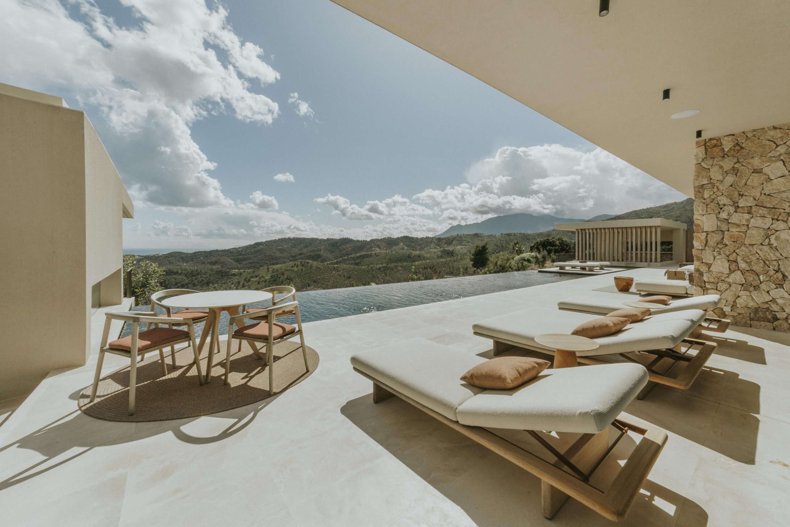 32 Villa Montemayor-A+Villas. TW